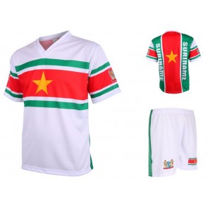 Suriname setje 2022-2023